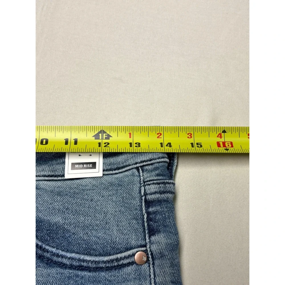 NWT Judy Blue Dad Jeans Mid Rise Medium Blue‎ Distressed MD Womens Size 5/27 L31
